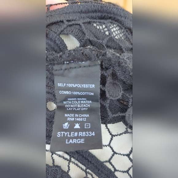 Beautiful Lace Tank Top - Picture 6 of 11